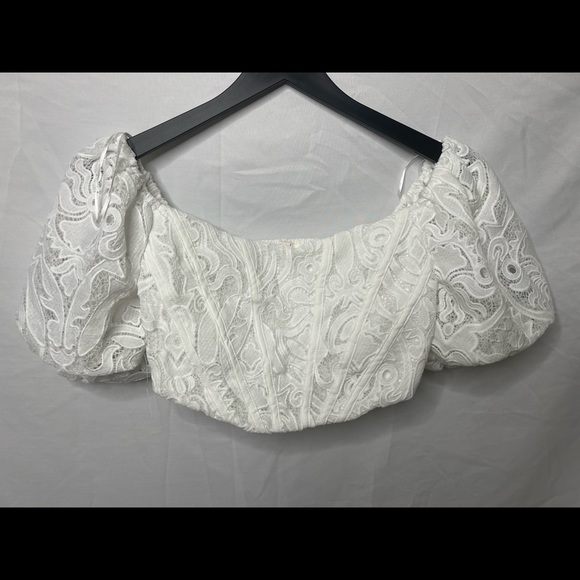White crop top - Picture 1 of 3